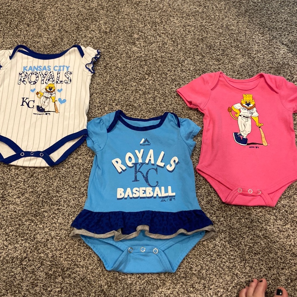 Kansas City Royals baseball 6-9 month 3 pack 💕 EUC